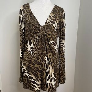 INC International Concepts Sz L Leopard Stretchy V-neck Knot Front Blouse Sexy